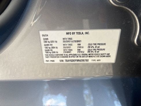 Used 2024 Tesla Model Y Performance AWD/4WD image 14