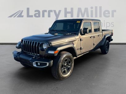 Used 2023 Jeep Gladiator Sport w/ Trailer Tow Package