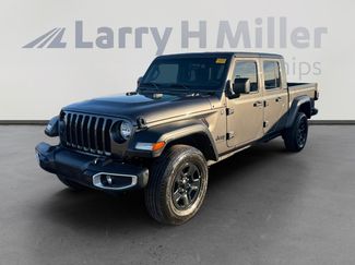 Used 2023 Jeep Gladiator Sport w/ Trailer Tow Package video 1