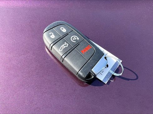 Used 2022 Dodge Challenger R/T w/ Shaker Package image 37