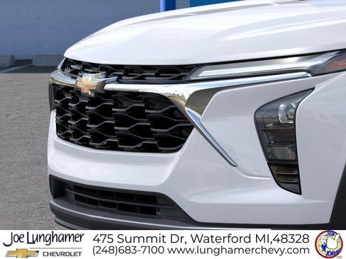 New 2026 Chevrolet Trax LT w/ Driver Confidence Package FWD image 13