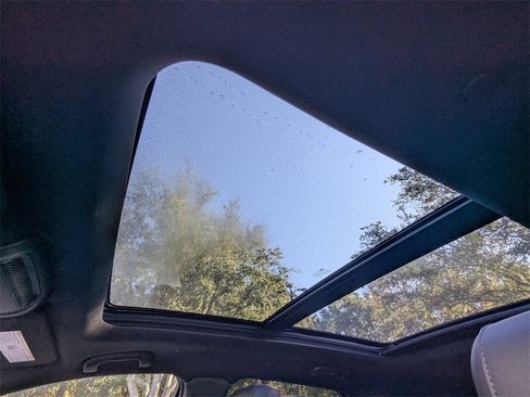 Certified 2025 Cadillac XT5 Premium Luxury image 25