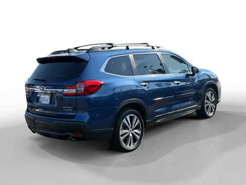 Used 2022 Subaru Ascent Touring AWD/4WD image 5