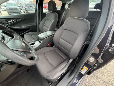Used 2023 Chevrolet Malibu LT w/ Driver Confidence Package image 38