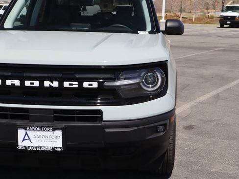 Used 2024 Ford Bronco Sport Outer Banks w/ Tech Package AWD/4WD image 8