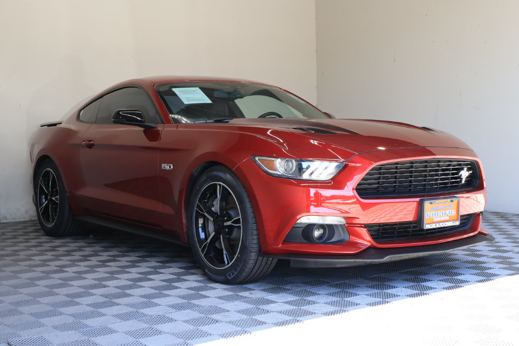 Used 2017 Ford Mustang GT Premium w/ Equipment Group 401A RWD image 6