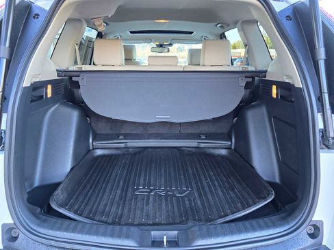 Used 2020 Honda CR-V Touring image 17