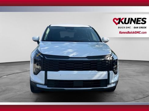 Used 2026 Kia Sportage LX FWD image 3