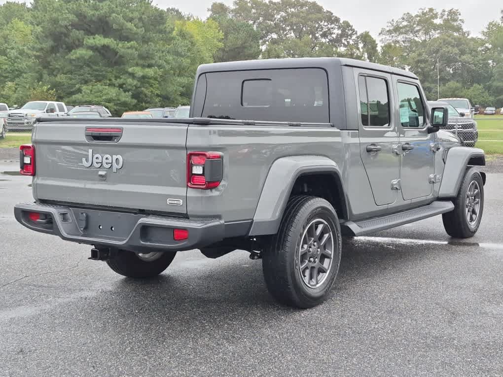 Used 2021 Jeep Gladiator Overland AWD/4WD image 6
