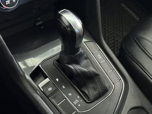 Used 2018 Volkswagen Tiguan S FWD image 24