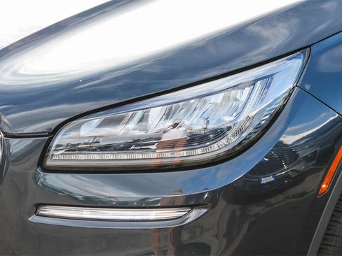 Used 2022 Lincoln Corsair Reserve image 4