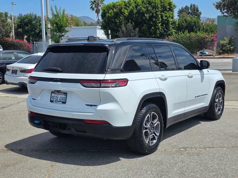 Used 2022 Jeep Grand Cherokee Trailhawk AWD/4WD image 5