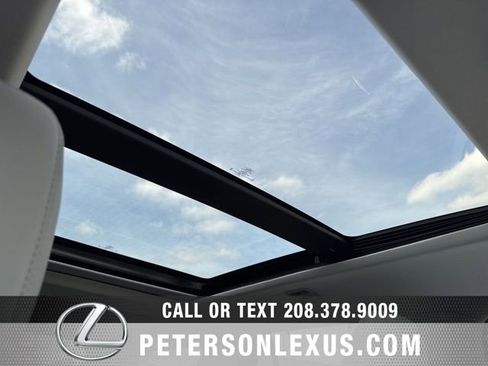 Used 2025 Ford Explorer Platinum w/ Ultimate Package image 13