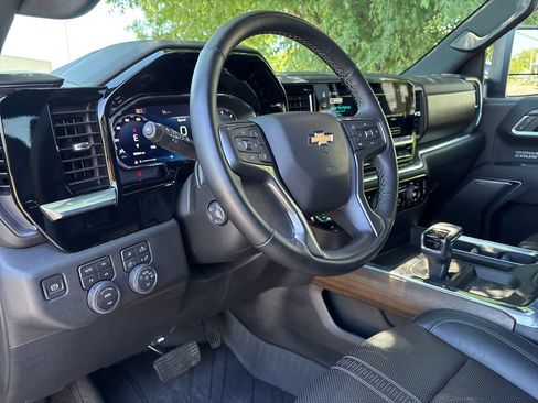 Certified 2026 Chevrolet Silverado 1500 High Country w/ High Country Premium Package AWD/4WD image 13
