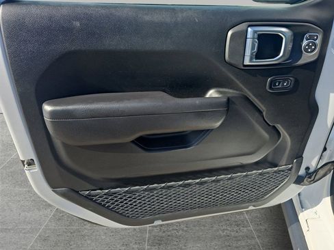 Used 2024 Jeep Wrangler Sport S image 12