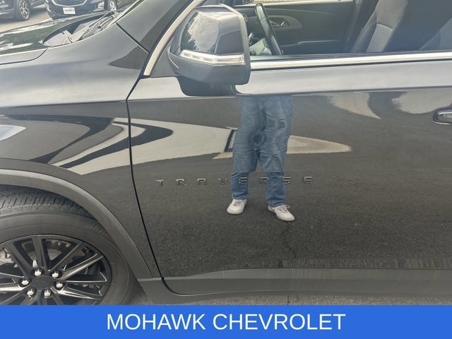 Used 2022 Chevrolet Traverse LT AWD/4WD image 31