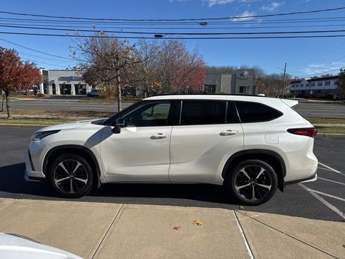 Used 2021 Toyota Highlander XSE image 5