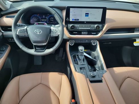New 2026 Toyota Grand Highlander AWD image 27