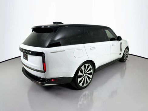 Used 2025 Land Rover Range Rover Long Wheelbase Autobiography AWD/4WD image 7