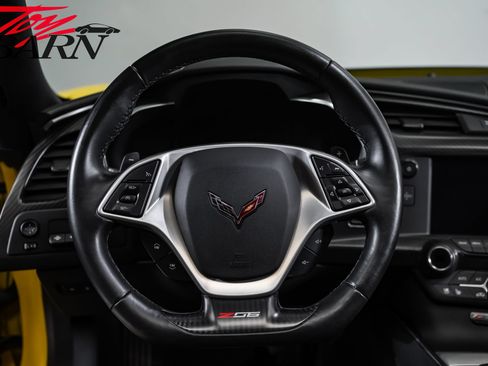 Used 2015 Chevrolet Corvette Z06 w/ 2LZ Preferred Equipment Group RWD image 34