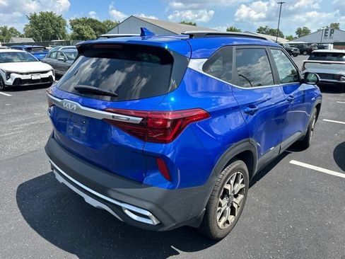 Used 2023 Kia Seltos EX AWD/4WD image 4