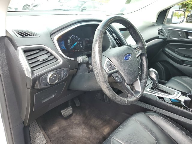 Used 2016 Ford Edge Titanium w/ Technology Package FWD image 19