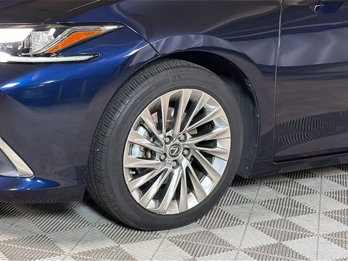 Used 2020 Lexus ES 350 Luxury image 4
