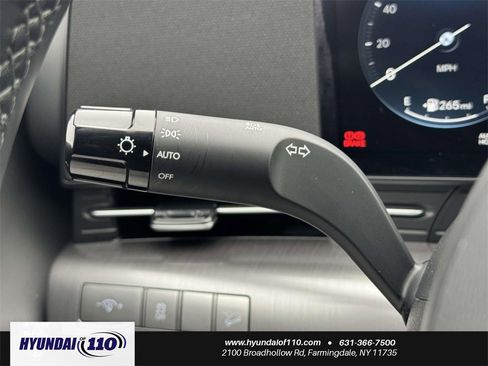 Used 2025 Hyundai Kona Limited image 21