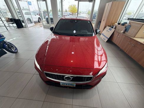 Used 2019 Volvo S60 T6 R-Design AWD/4WD image 2