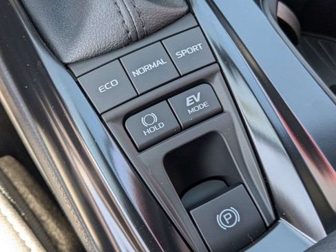 New 2026 Toyota Camry SE FWD image 27
