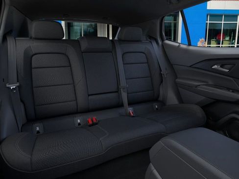 New 2026 Chevrolet Equinox EV LT image 18