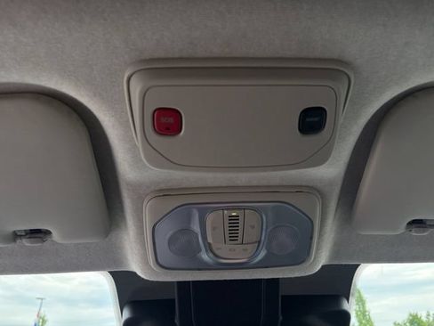 Used 2025 RAM ProMaster 2500 w/ U-Haul Equipment Group FWD image 21