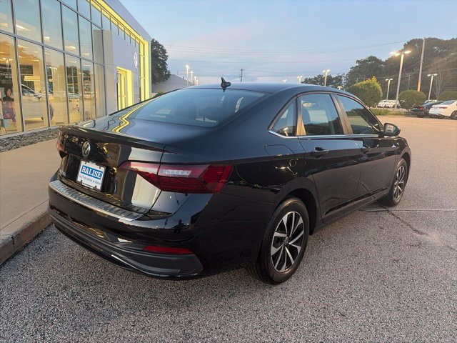 Certified 2023 Volkswagen Jetta S FWD image 3