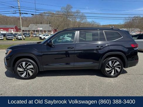 Used 2025 Volkswagen Atlas SE AWD/4WD image 8