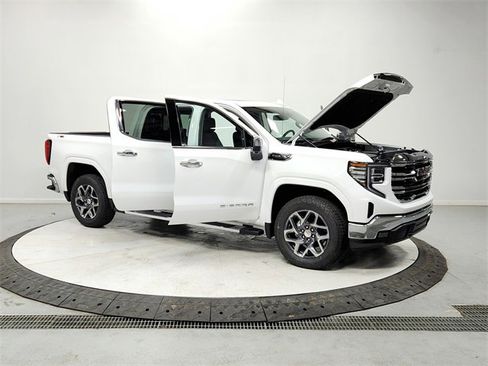 New 2026 GMC Sierra 1500 SLT w/ SLT Premium Plus Package image 9