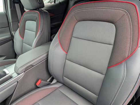 New 2025 Chevrolet Equinox EV RS image 15