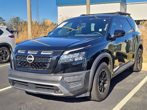 Used 2023 Nissan Pathfinder Rock Creek image 3