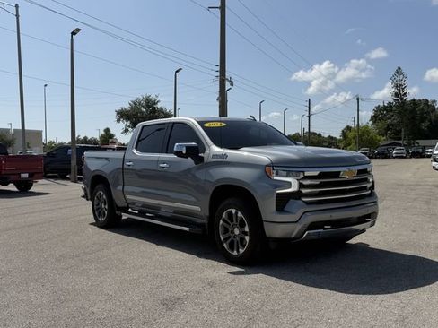Used 2024 Chevrolet Silverado 1500 High Country w/ Technology Package AWD/4WD image 1