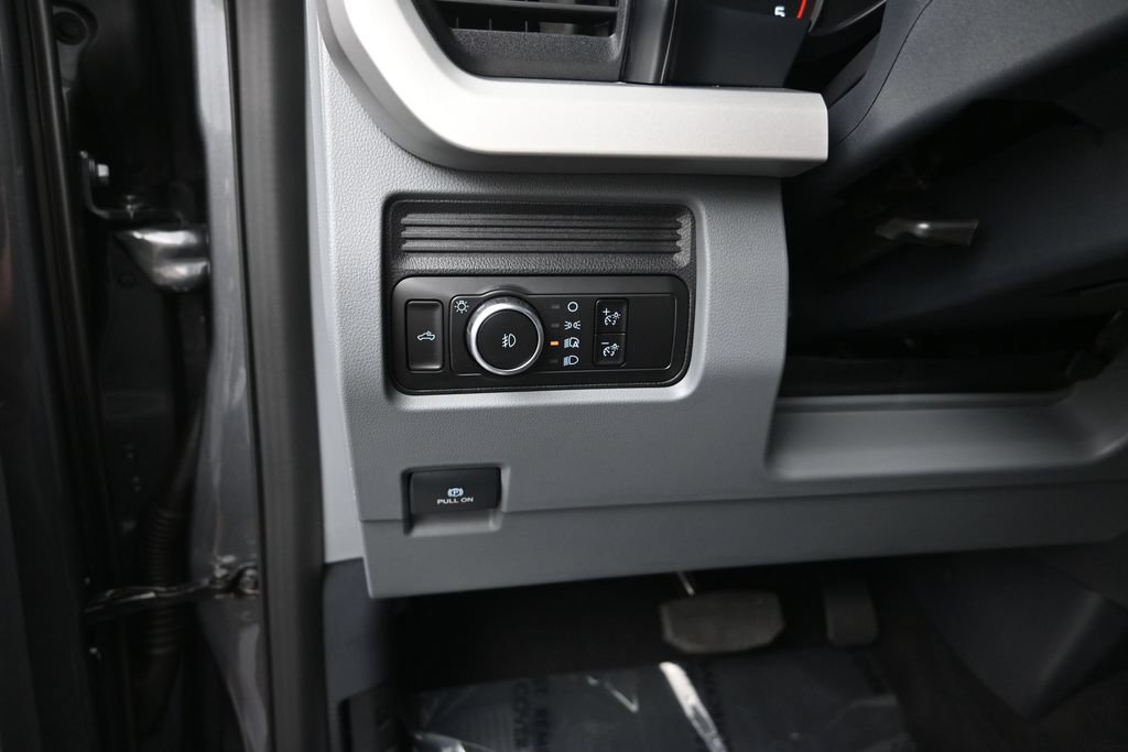 Used 2026 Ford F250 XL w/ STX Appearance Package AWD/4WD image 12