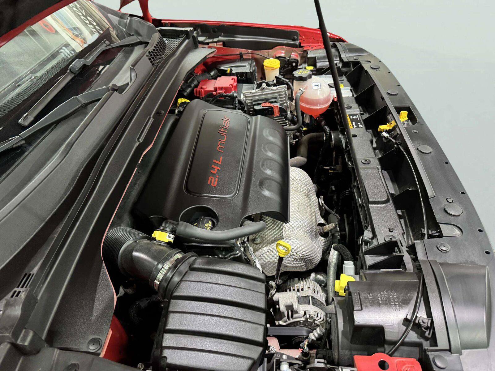 Used 2020 Jeep Renegade Latitude AWD/4WD image 54