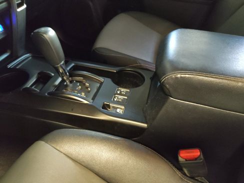 Used 2020 Toyota 4Runner SR5 Premium image 26