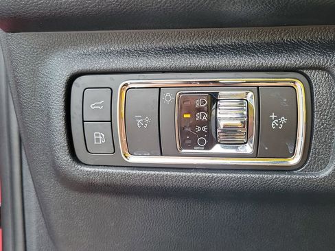 Certified 2023 Lincoln Corsair Grand Touring w/ Equipment Group 302A AWD/4WD image 23
