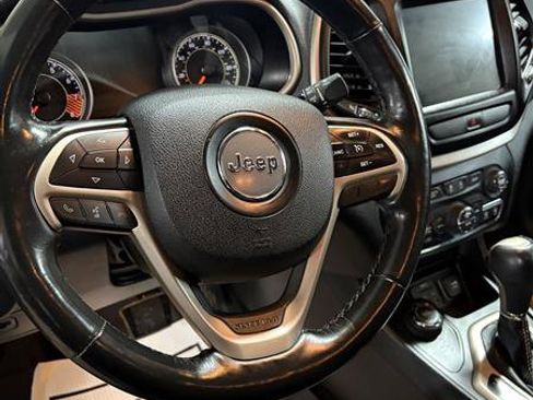 Used 2015 Jeep Cherokee Limited w/ Trailer Tow Group image 7