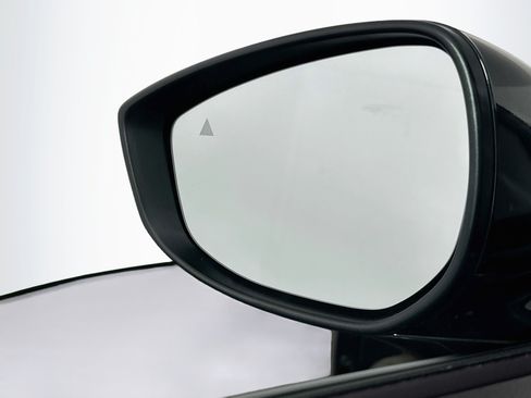 Used 2025 MAZDA CX-50 AWD 2.5 S w/ Premium Package image 16