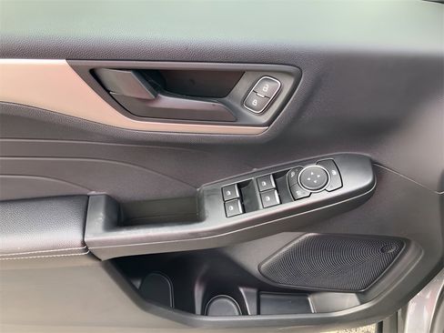 Used 2022 Ford Escape SE w/ Convenience Package image 28