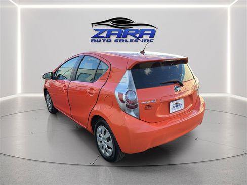 Used 2014 Toyota Prius C One image 5