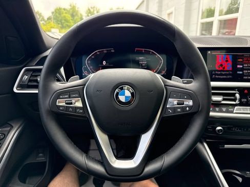 Used 2020 BMW 330i xDrive Sedan w/ Convenience Package AWD/4WD image 19