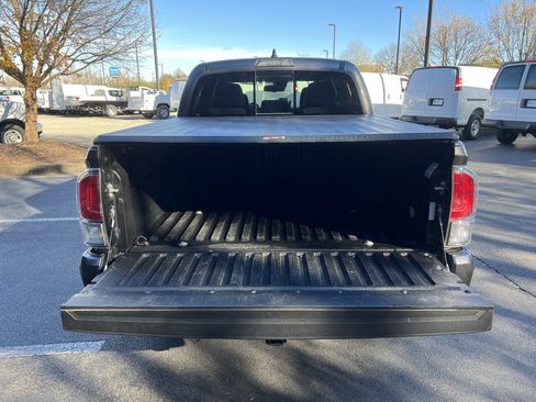 Used 2021 Toyota Tacoma TRD Sport image 35