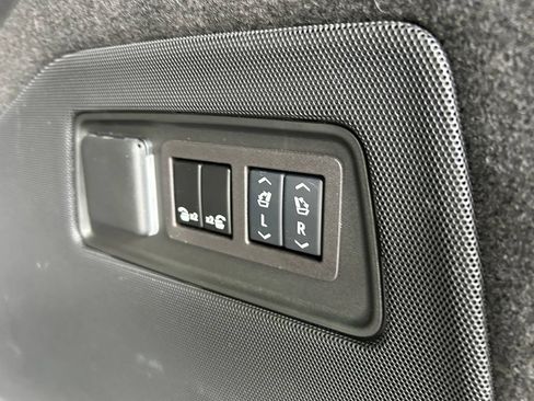 Used 2024 Cadillac Escalade Sport Platinum w/ LPO, ONYX Package AWD/4WD image 47
