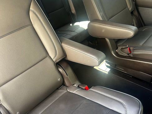 Used 2022 GMC Yukon Denali w/ Max Trailering Package image 9